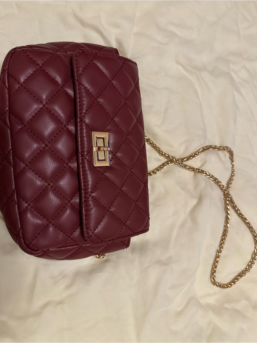 Quilted Burgundy Chain Crossbody Bag - Classic Women’s Shoulder Bag
